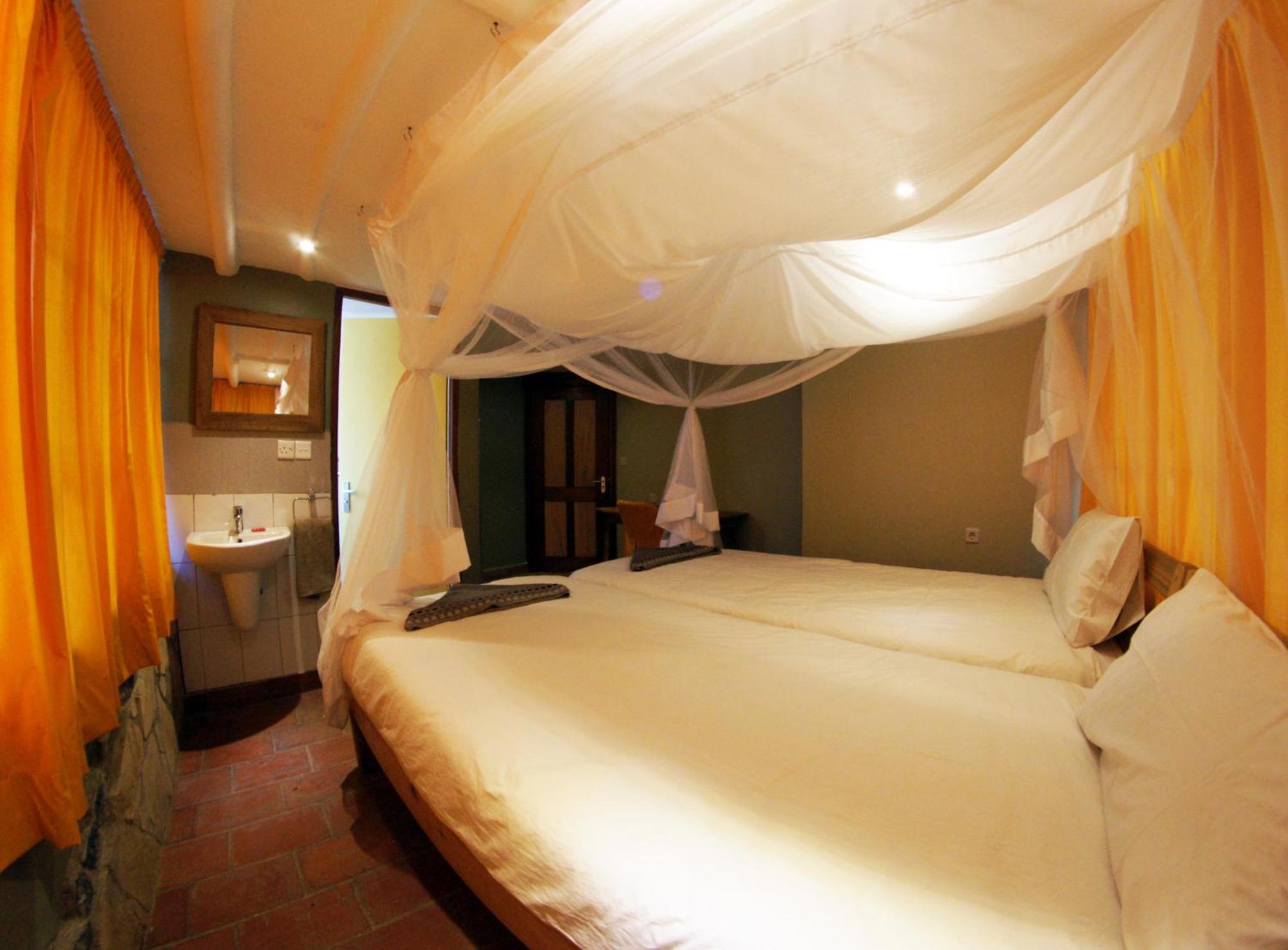 Yellow Haven Lodge Kampala Quarto foto
