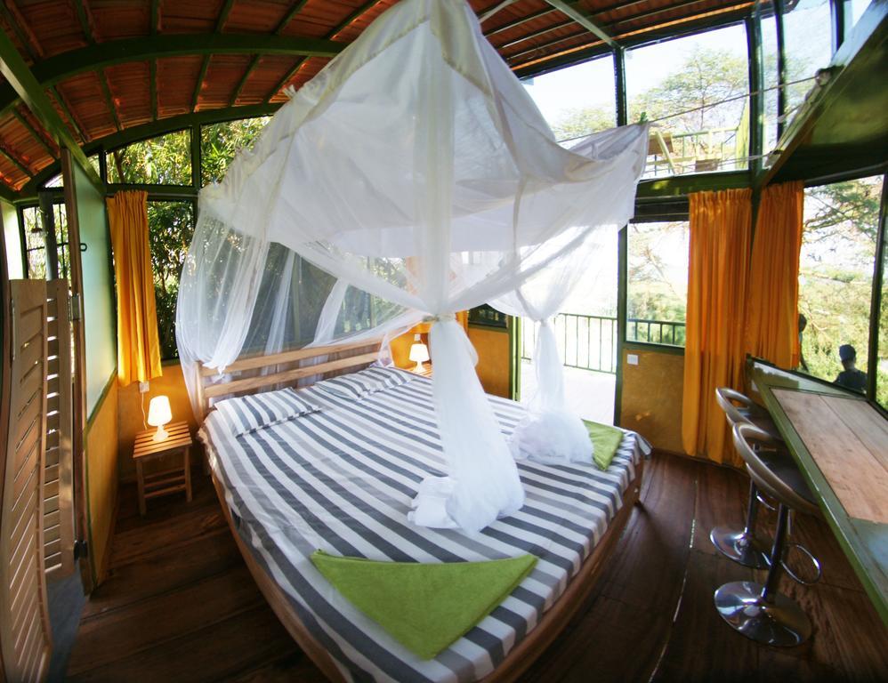 Yellow Haven Lodge Kampala Exterior foto